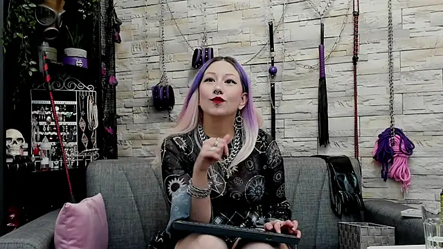 CruelMistress webcam