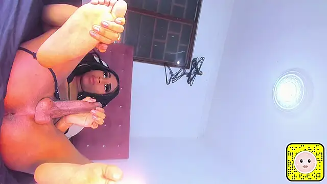 Ember_Victiria webcam