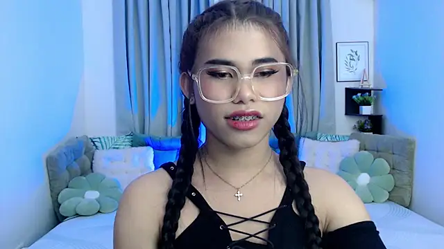 PrettyBlythes_TS webcam