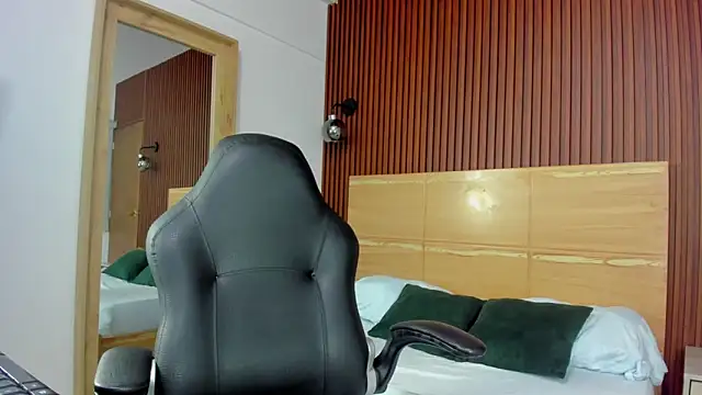 charlotte_rousee webcam