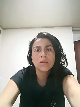 Webcam Model (vanessa-titisM)  is live.Free join now!