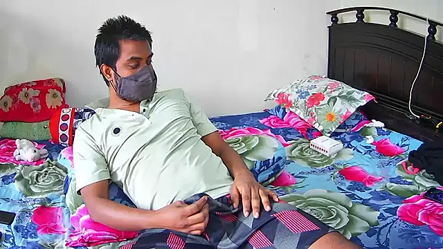 Younger_Couples webcam