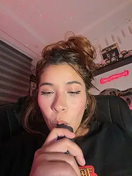 crystal_bunny7 webcam