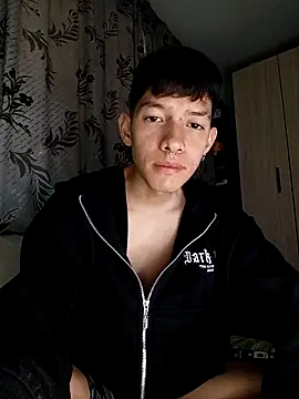 heyy_noah11 (M twink) - Dance hot naked 🤤