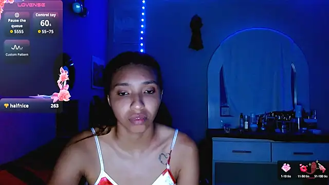 sensitive_brunette webcam