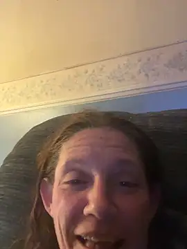 YoMomma-xoxo13 webcam