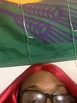 HennessyBaby21 webcam