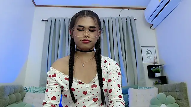 PrettyBlythes_TS webcam