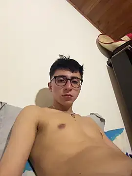 CamiRojas_boy webcam