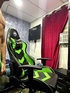 wolf_big4 - Wolf_BIG4's free webcam - UK Sex Cams