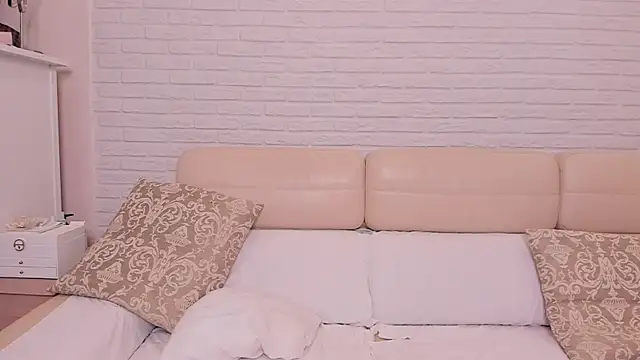 LovelyCaprice webcam