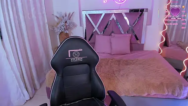 Shinedark_tay1 webcam