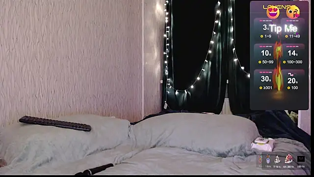 mischellemeow13 webcam stripchat model stream image