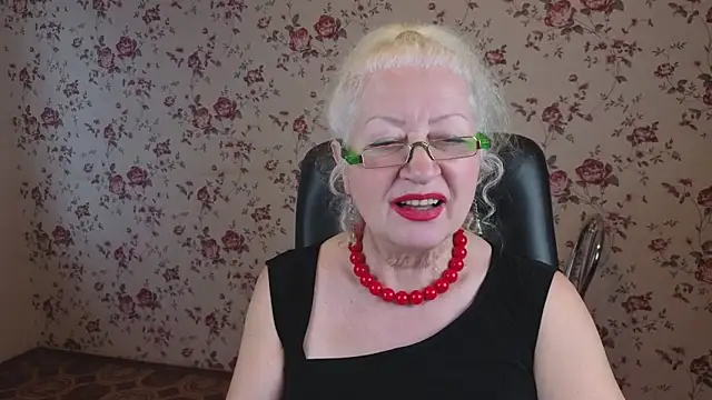 Maya_Mayflower webcam