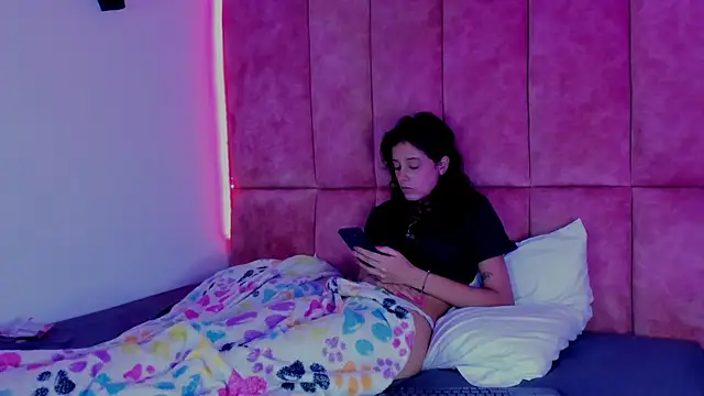 HellAndDante_ webcam