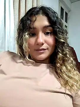 brendagirs (F young) - Follar dildo