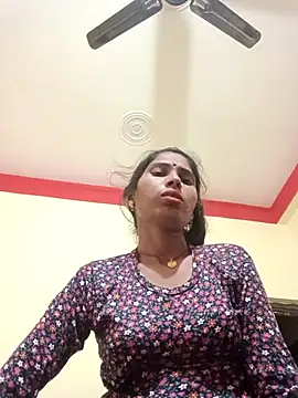 Veshali_Love143 webcam