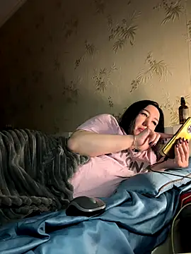 Naughtbaby_2025 webcam