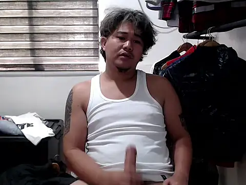 tastylicious_John19 webcam