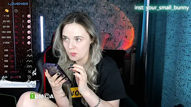 Your_small_bunny webcam