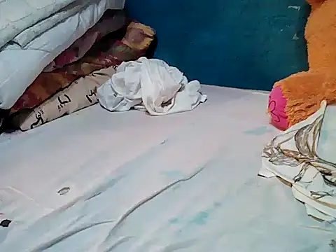 SmallluncutCock webcam