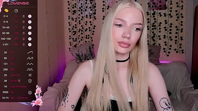 AnyaTaylor_ webcam