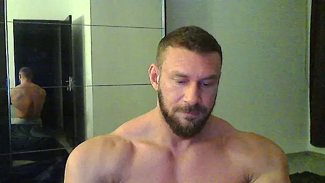 muscularkevin webcam