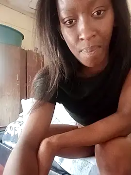 PetiteSquirtQueen webcam