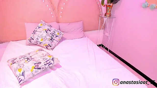 Miia_Thompsonn webcam