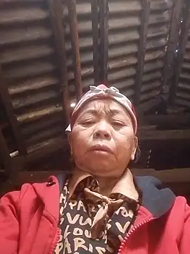 vangle73 - VangLe73's free webcam