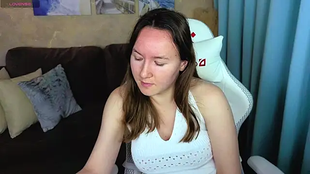 Little_doll_meow webcam