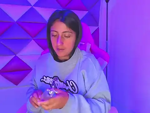 Cameron_cutte webcam