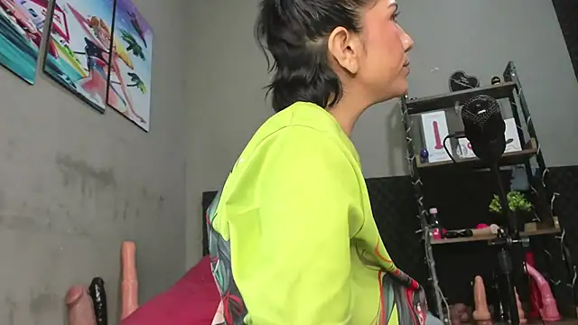 Shadia_Squirt webcam