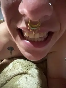 Webcam Model (SalyTredelMonte)  is live.Free join now!