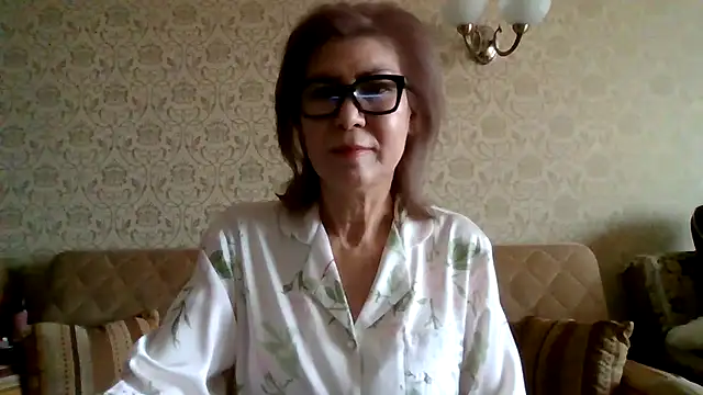 Elegant00Lady webcam