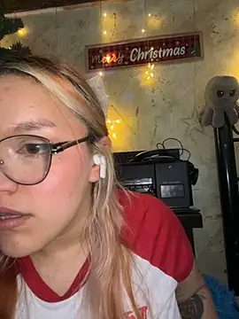 Sophia_Weest99 webcam