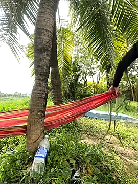 bigassbee (F young) - Tease me on the hammock at the fishing s