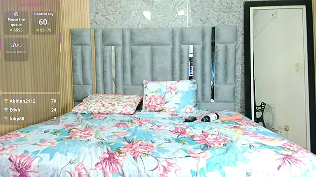 CheatingNeighborr webcam