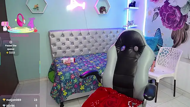 thalia_mills19 webcam