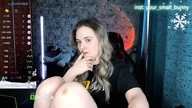 Your_small_bunny webcam