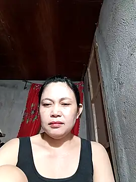 Everleigh_mom webcam