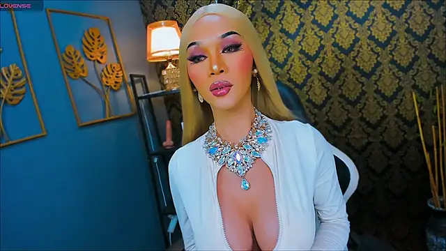 ThaliaWintour webcam