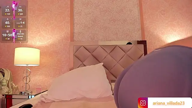 arianavillada (F young) - que hay debajo de tu legguins? 😏🥵