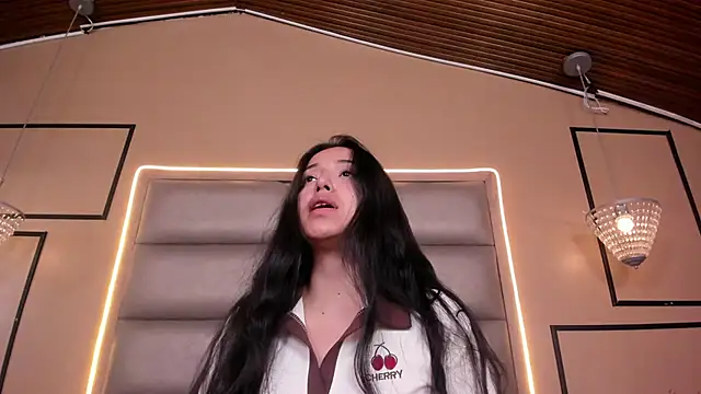 CAYLINCOLLINS webcam