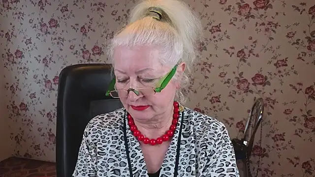 Maya_Mayflower webcam