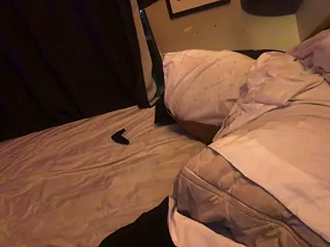 Thickwhitetight webcam