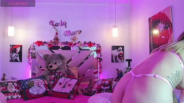 Karly_moon webcam