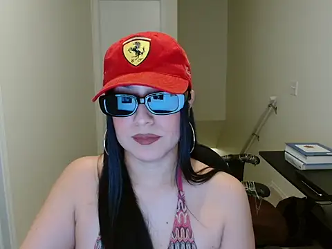 sassy_latina - Sassy_Latina's free webcam - UK Sex Cams