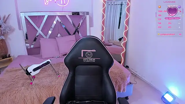 Shinedark_tay1 webcam