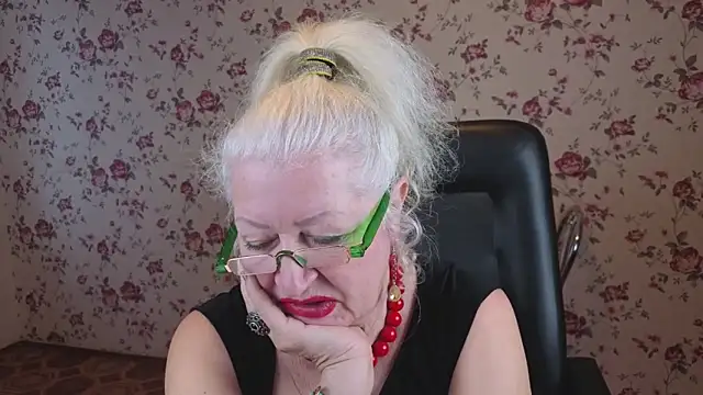 Maya_Mayflower webcam